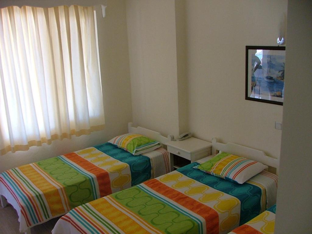 Meteor Beach Hotel Turgutreis Quarto foto