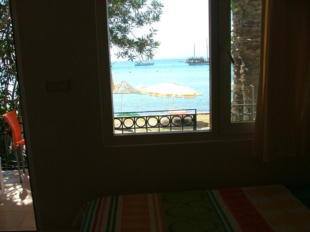 Meteor Beach Hotel Turgutreis Quarto foto